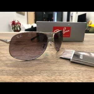 -Brand new Ray-bans, never worn!